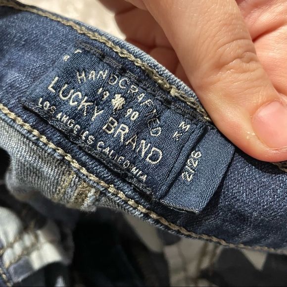 2/26 Brooke Skinny Jeans Raw Released Hem Lucky Brand - Picture 6 of 11